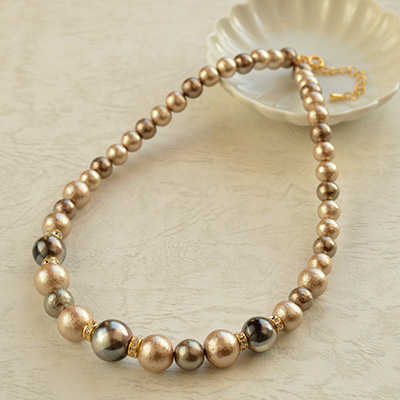 Checker Pearl Accessory